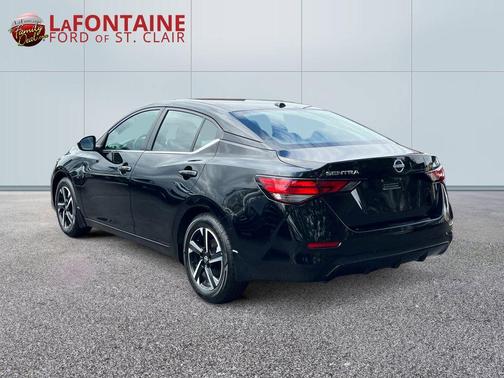 Black 2024 Nissan Sentra SV
