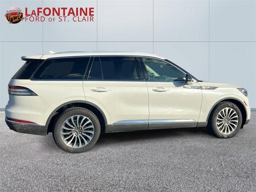 2023 Lincoln Aviator Standard AWD