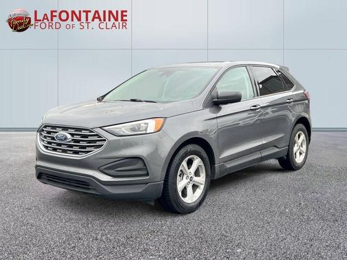 Gray Metallic 2022 Ford Edge SE