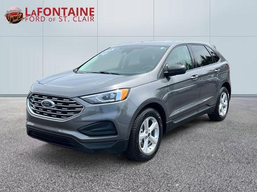 Gray Metallic 2022 Ford Edge SE