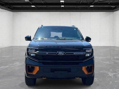 Black Metallic 2025 Ford Expedition Tremor