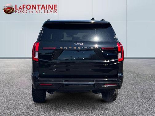 Black Metallic 2025 Ford Expedition Tremor