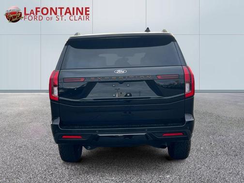 Black Metallic 2025 Ford Expedition Tremor