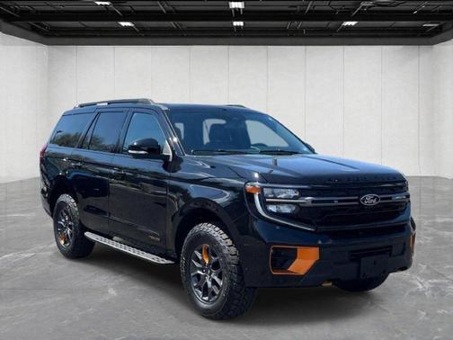 Black Metallic 2025 Ford Expedition Tremor