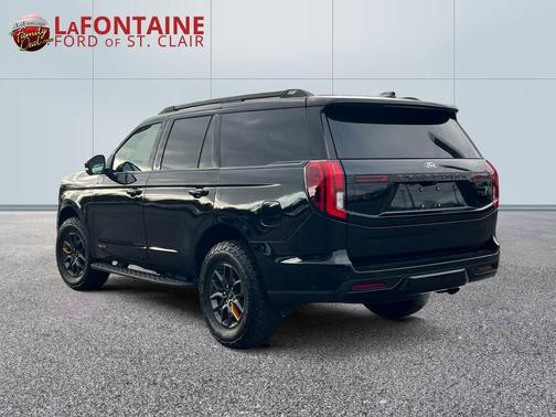 Black Metallic 2025 Ford Expedition Tremor