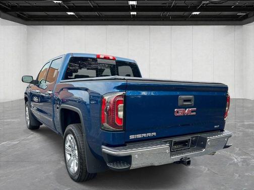 Blue Metallic 2017 GMC Sierra 1500 SLT