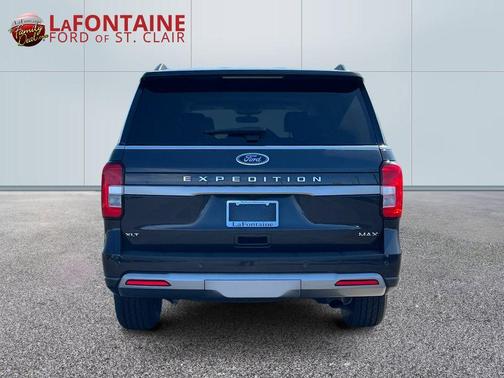 Gray Metallic 2024 Ford Expedition Max XLT