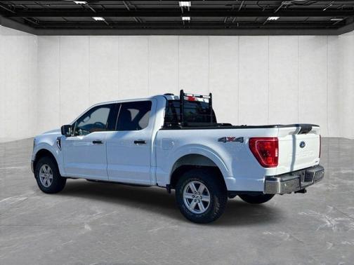 Oxford White 2022 Ford F-150 XLT