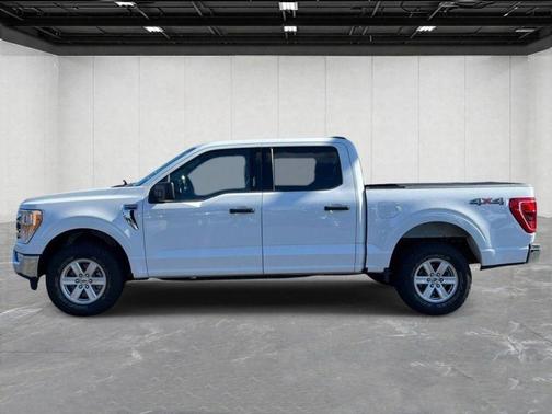 Oxford White 2022 Ford F-150 XLT