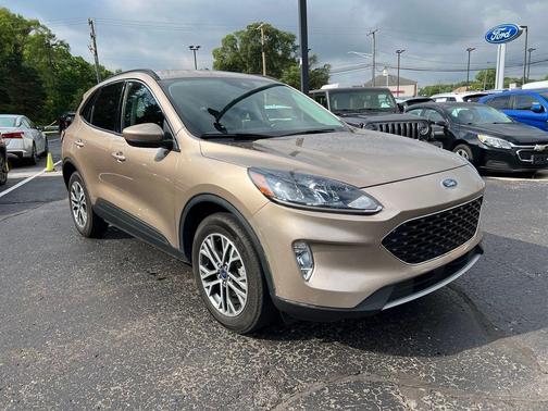 Desert Gold Metallic 2021 Ford Escape SEL