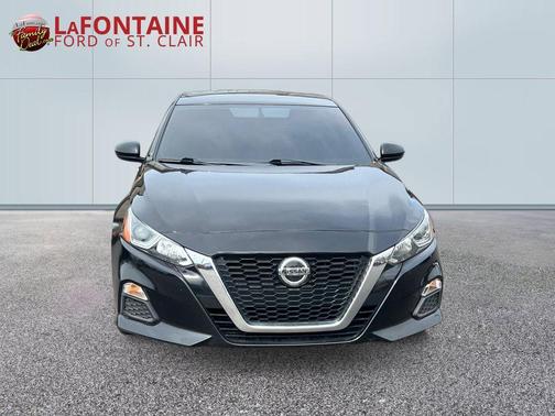 Super Black Clearcoat 2020 Nissan Altima 2.5 S