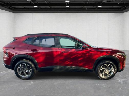 Crimson 2025 Chevrolet Trax LT