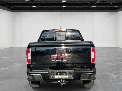 Onyx Black 2021 GMC Canyon Denali