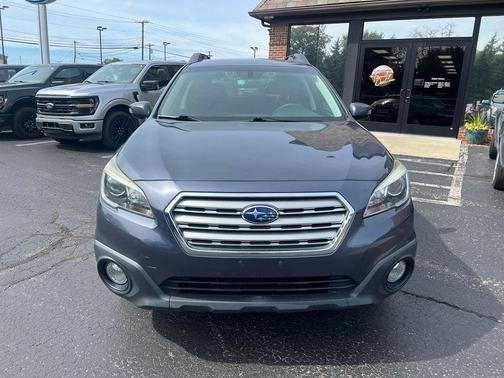 Carbide Gray Metallic 2017 Subaru Outback 2.5i Premium