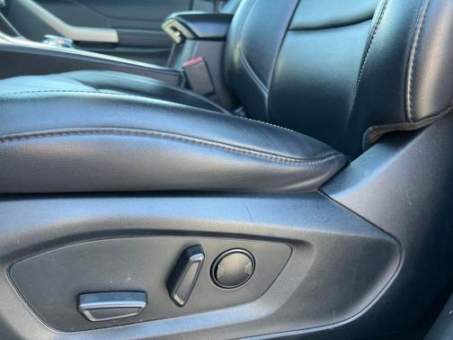 Black Metallic 2024 Ford Explorer XLT