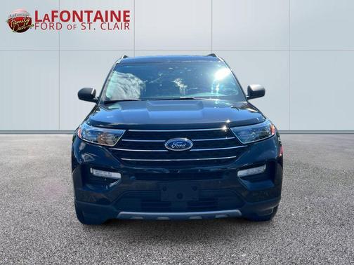 Black Metallic 2024 Ford Explorer XLT