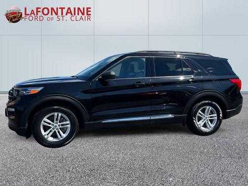 Black Metallic 2024 Ford Explorer XLT