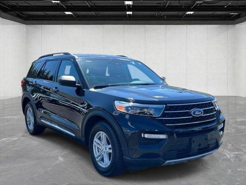 Black Metallic 2024 Ford Explorer XLT