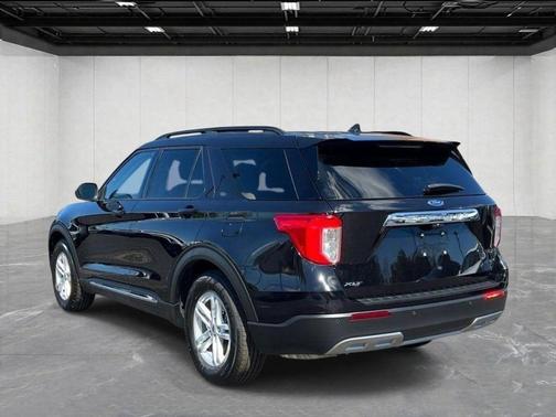 Black Metallic 2024 Ford Explorer XLT