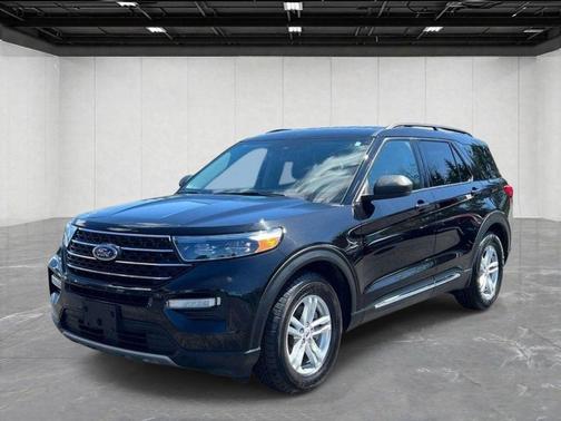 Black Metallic 2024 Ford Explorer XLT