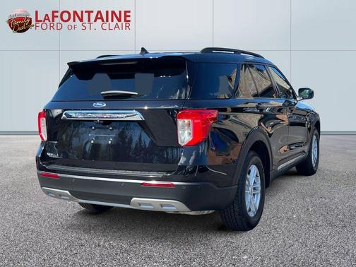 Black Metallic 2024 Ford Explorer XLT