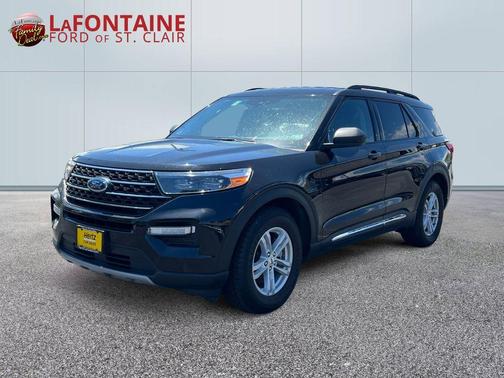 Black Metallic 2024 Ford Explorer XLT