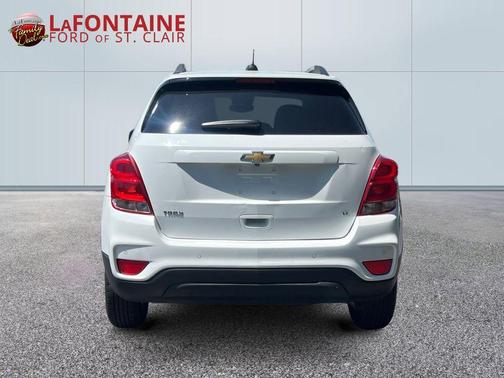 Summit White 2020 Chevrolet Trax LT
