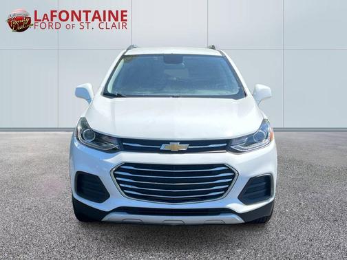 Summit White 2020 Chevrolet Trax LT