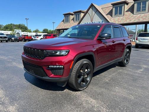 Velvet 2023 Jeep Grand Cherokee Limited