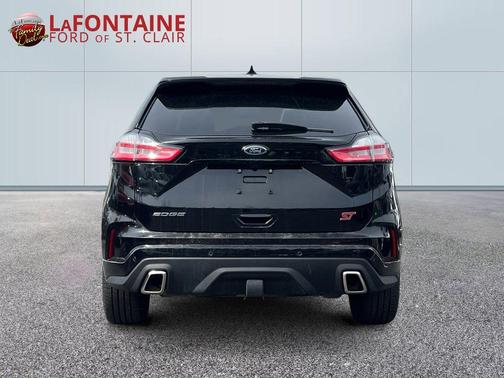 Black 2020 Ford Edge ST