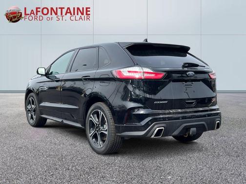 Black 2020 Ford Edge ST