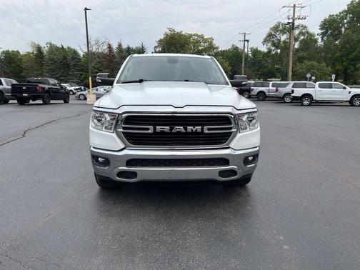 Bright White Clearcoat 2019 RAM 1500 Big Horn