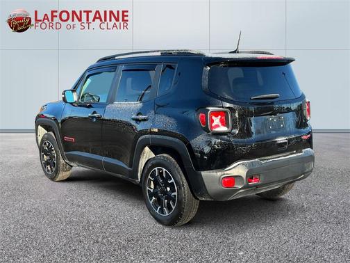 2023 Jeep Renegade Trailhawk
