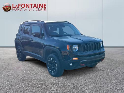 2023 Jeep Renegade Trailhawk