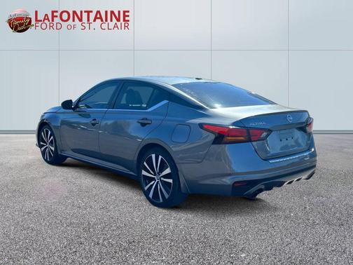 Gun Metallic 2022 Nissan Altima 2.0 SR