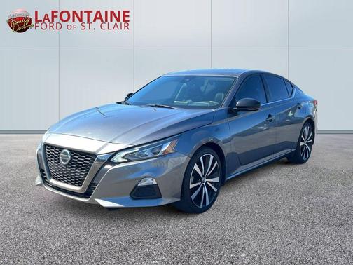 Gun Metallic 2022 Nissan Altima 2.0 SR