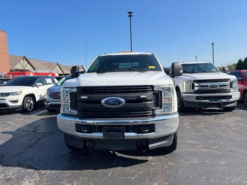 Oxford White 2018 Ford F-250 XL