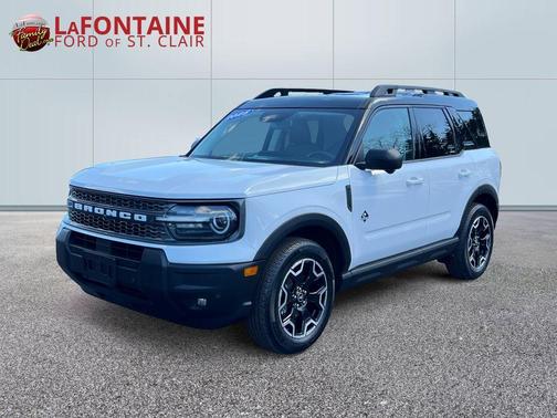 Oxford White 2025 Ford Bronco Sport Outer Banks
