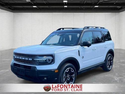 Oxford White 2025 Ford Bronco Sport Outer Banks