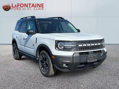 Oxford White 2025 Ford Bronco Sport Outer Banks