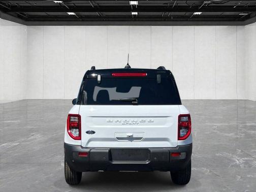 Oxford White 2025 Ford Bronco Sport Outer Banks