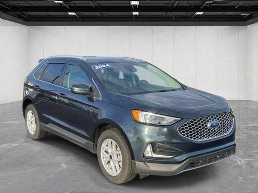 Blue Metallic 2024 Ford Edge SEL