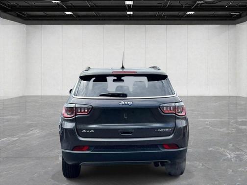 Granite Crystal Clearcoat Metallic 2019 Jeep Compass Limited