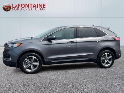 Gray Metallic 2022 Ford Edge SEL