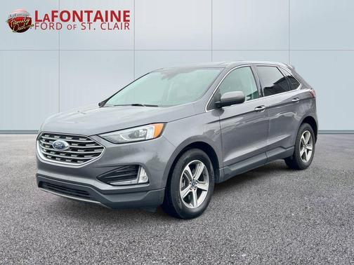 Gray Metallic 2022 Ford Edge SEL
