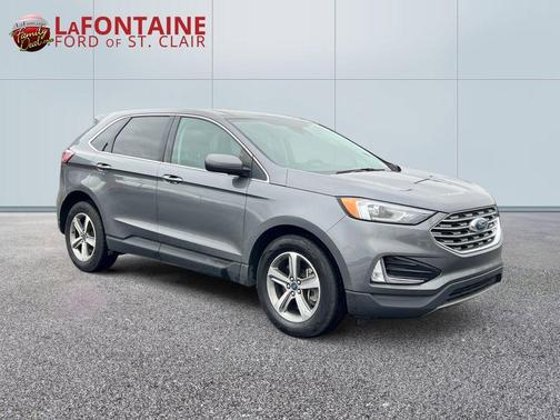 Gray Metallic 2022 Ford Edge SEL