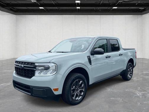 Cactus Green / Gray 2022 Ford Maverick XLT