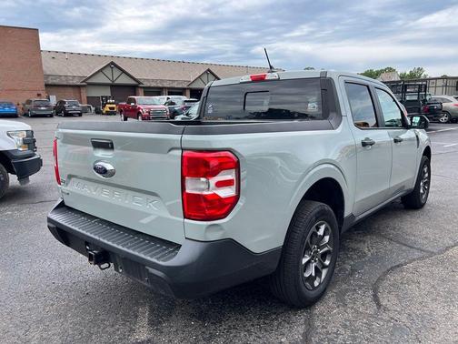 Cactus Green / Gray 2022 Ford Maverick XLT