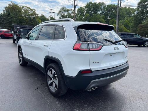 Bright White Clearcoat 2019 Jeep Cherokee Limited