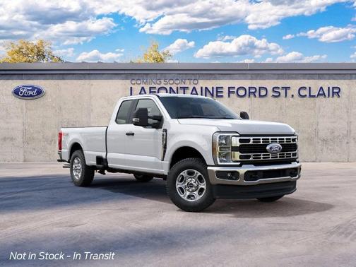 Oxford White 2027 Ford F-250 XLT